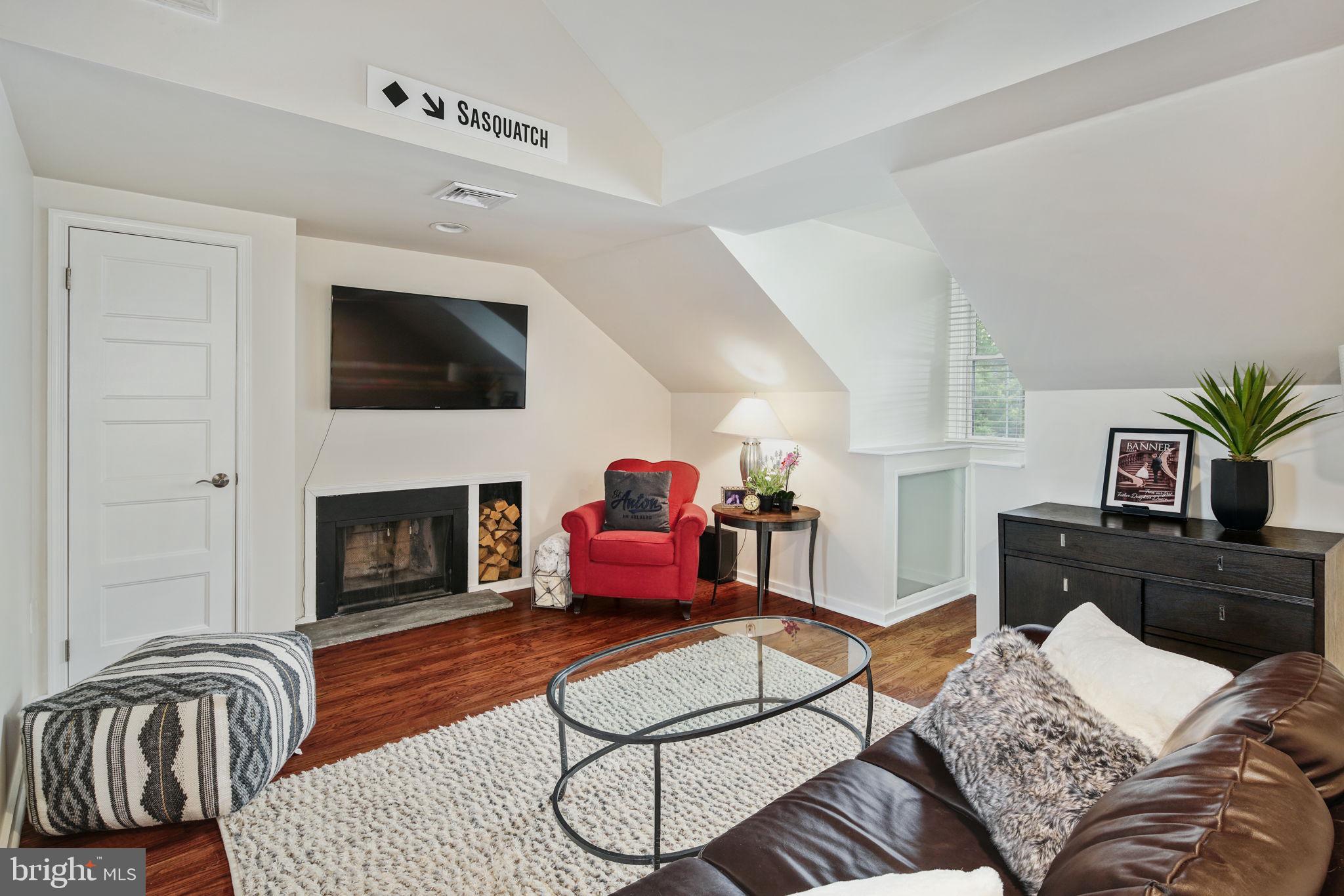 SOCIETY HILL - Residential