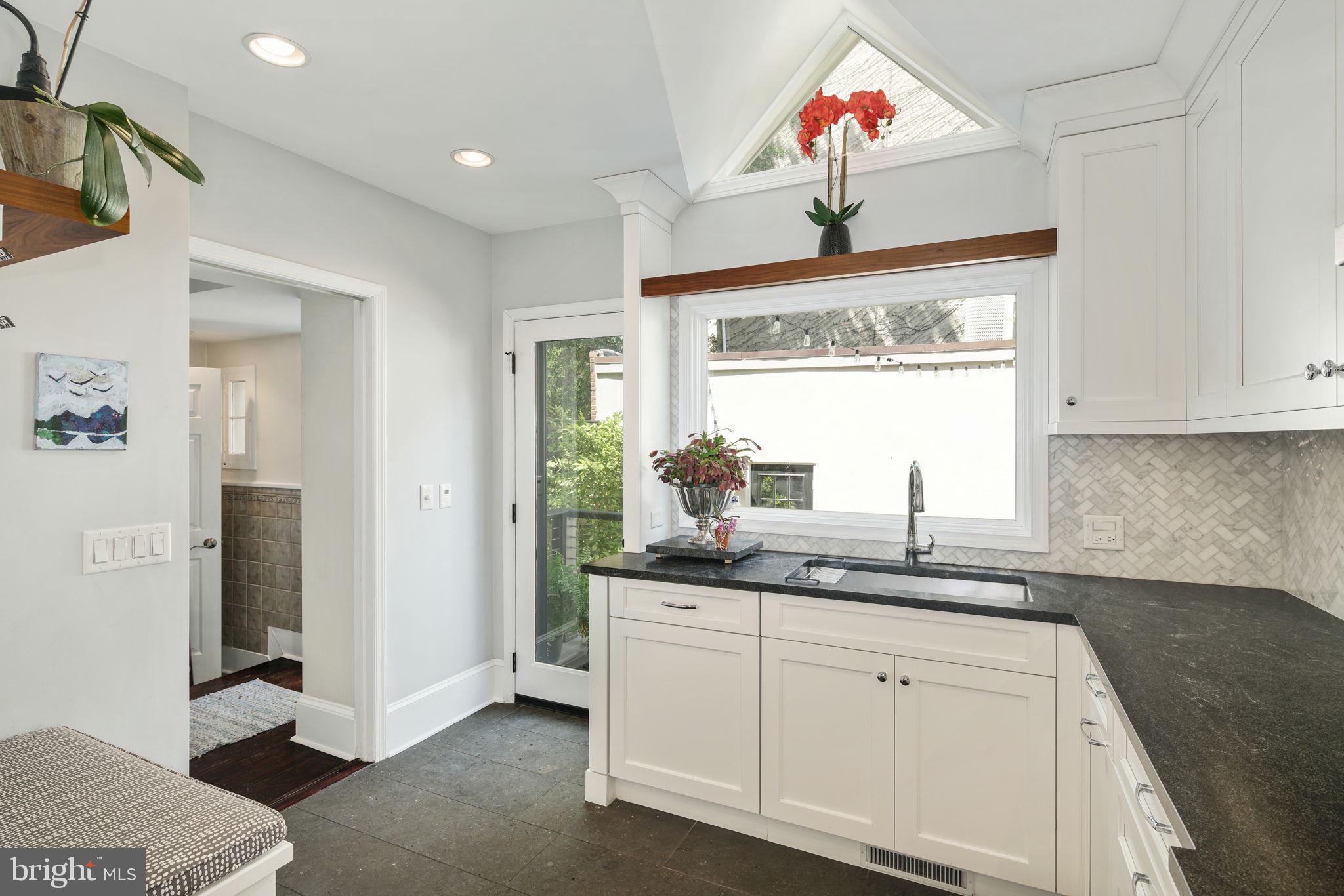 SOCIETY HILL - Residential