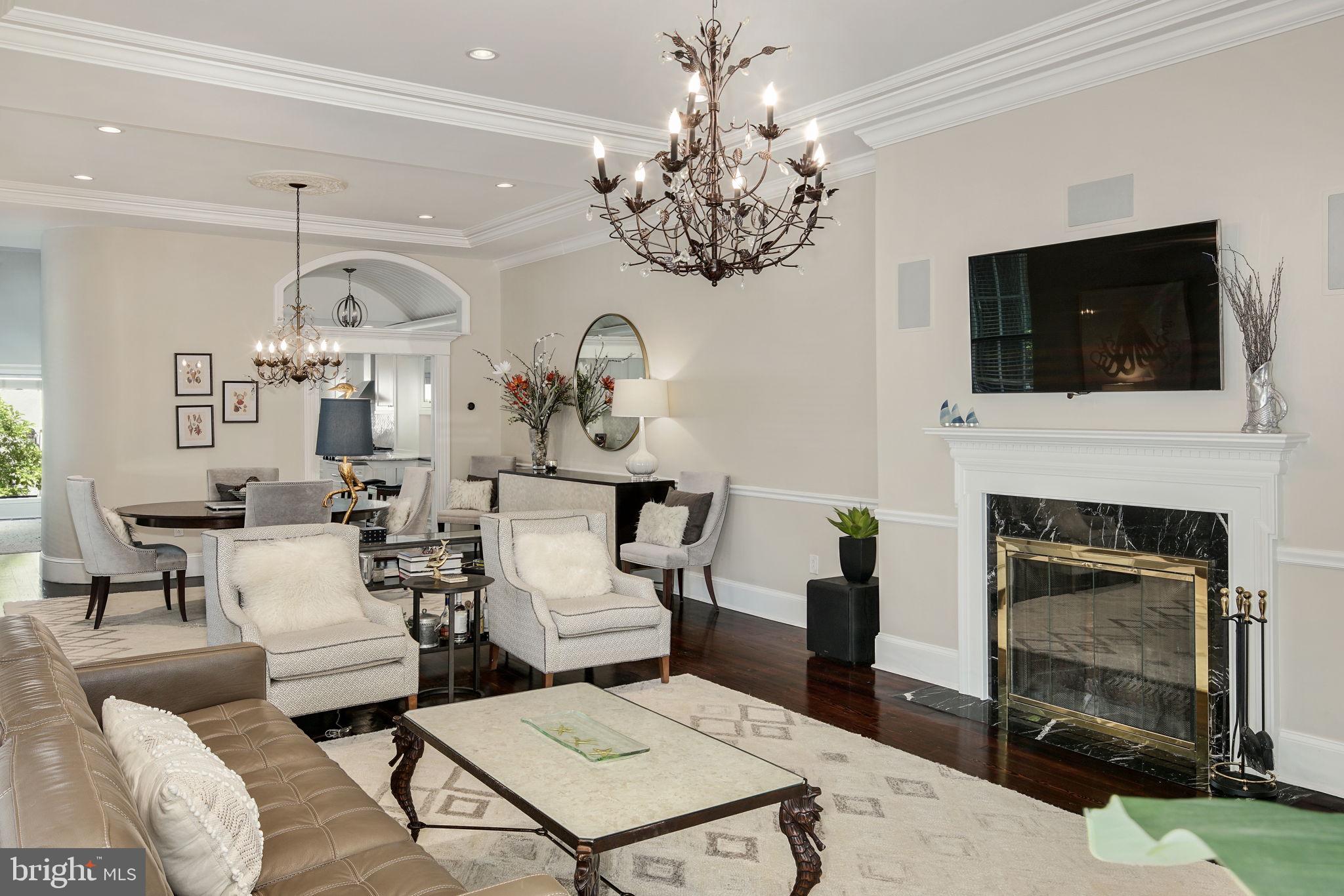 SOCIETY HILL - Residential