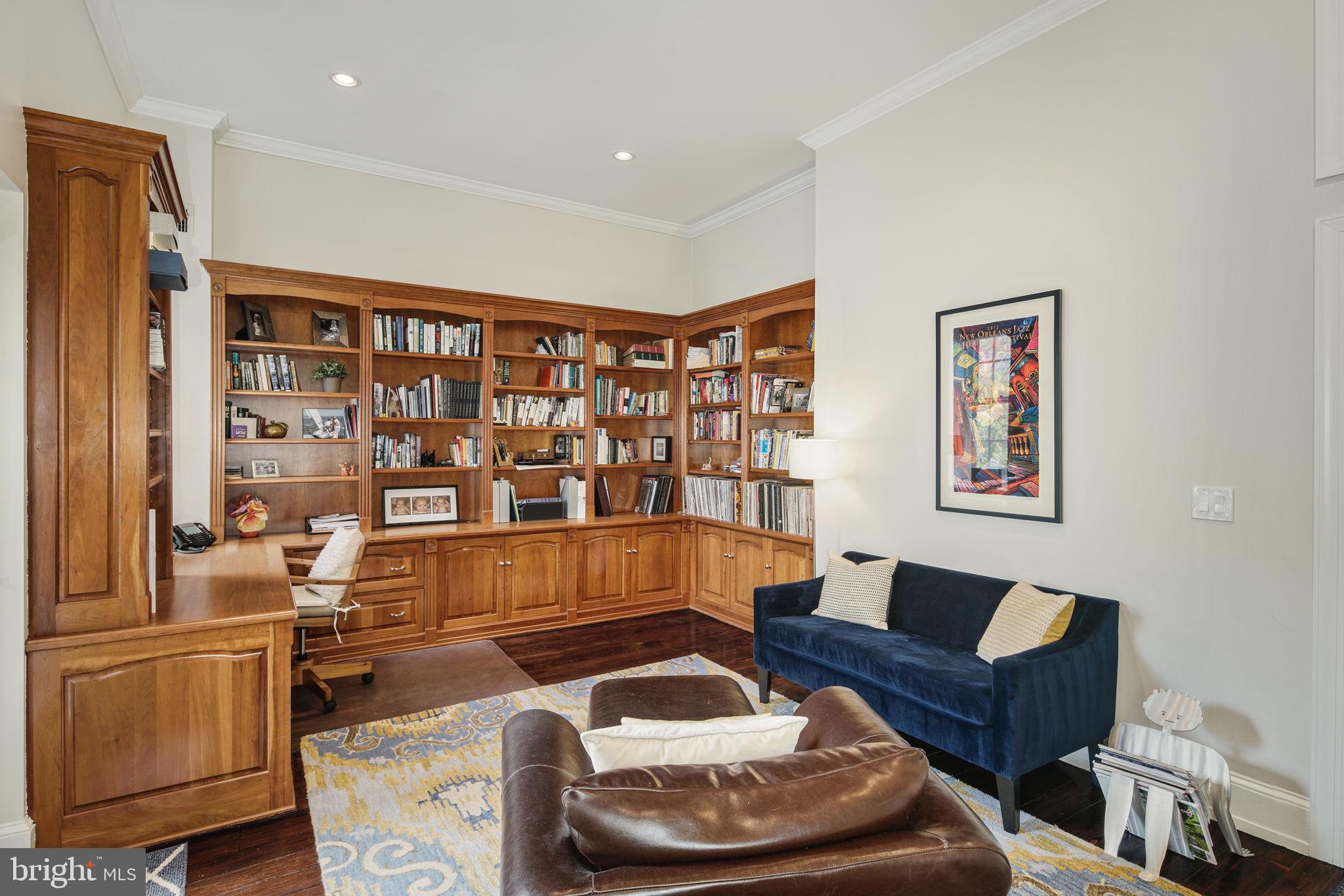 SOCIETY HILL - Residential