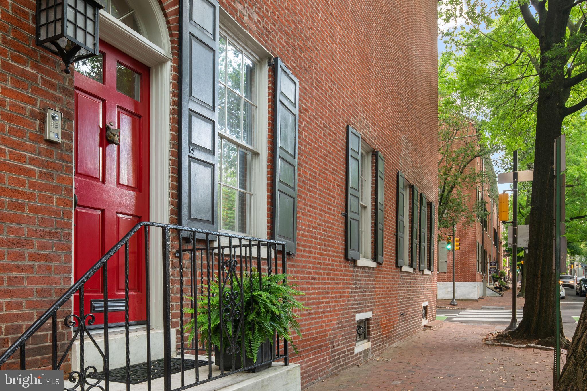 SOCIETY HILL - Residential