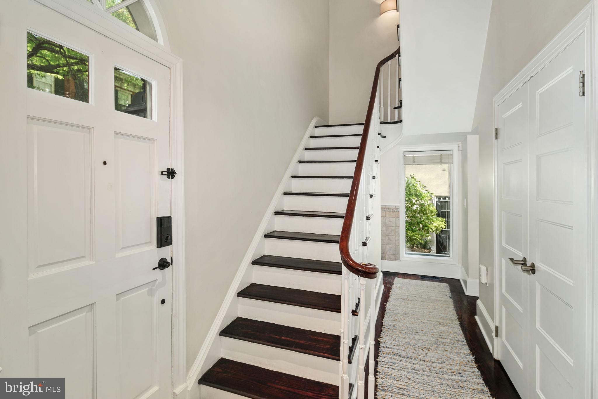 SOCIETY HILL - Residential