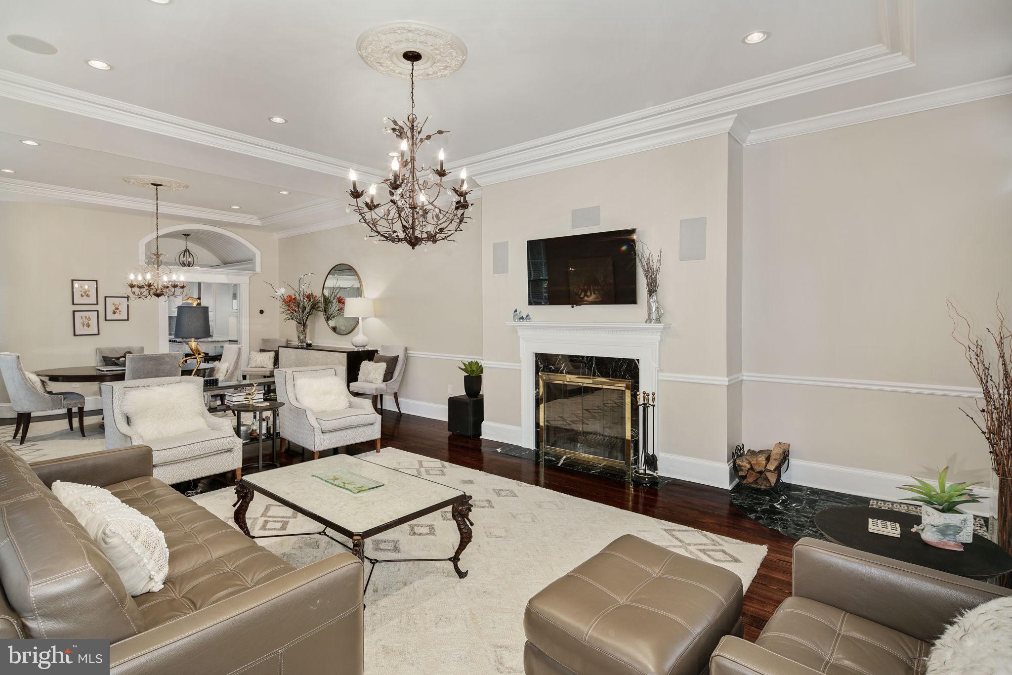 SOCIETY HILL - Residential