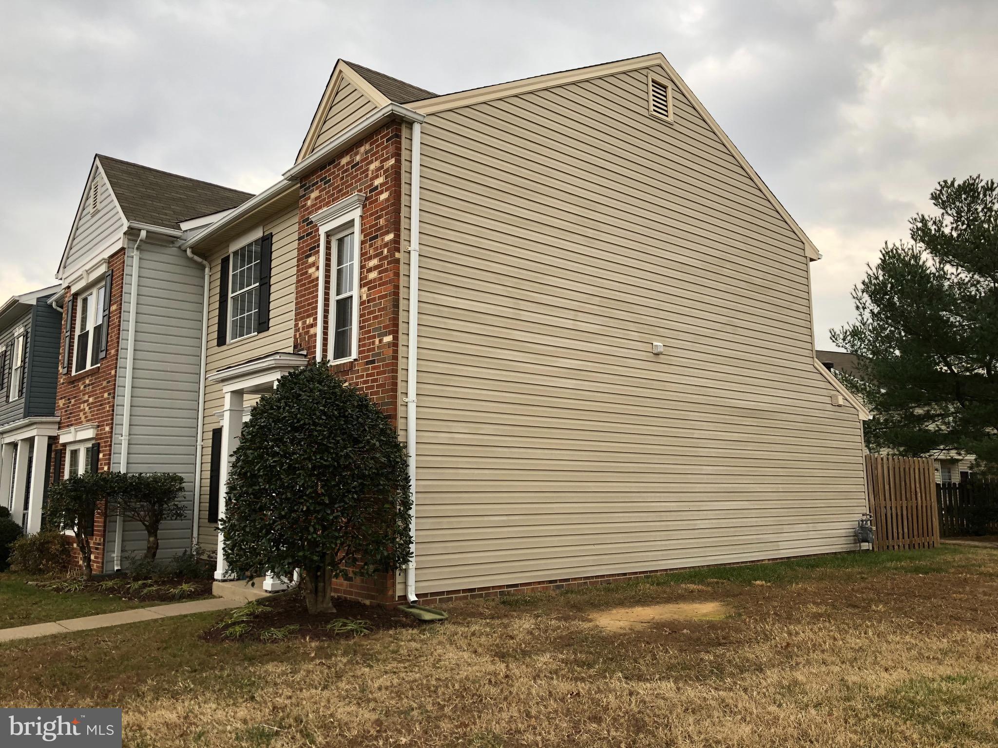 VILLAGES OF SALEM STATION - Residential Lease