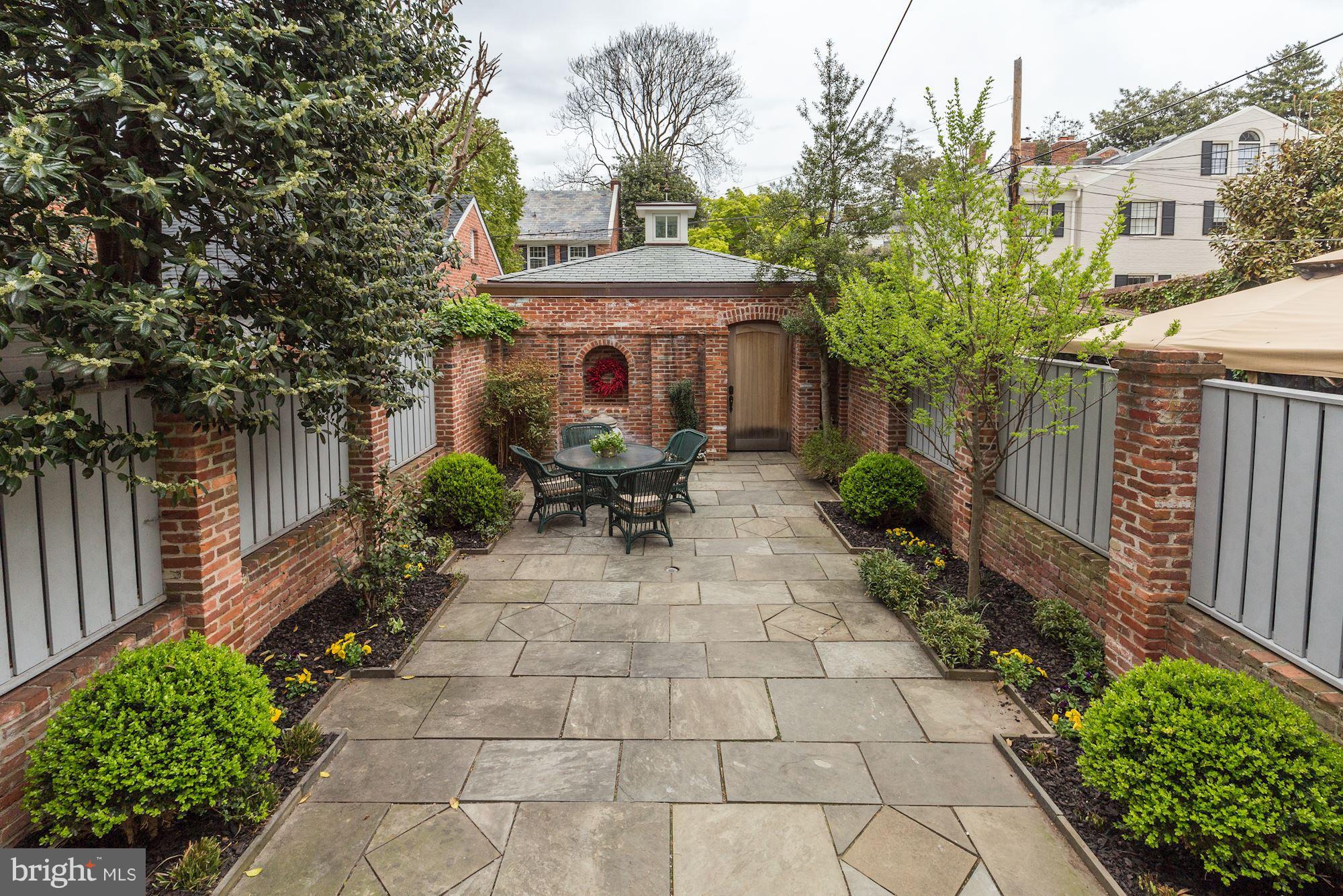 GEORGETOWN - Residential