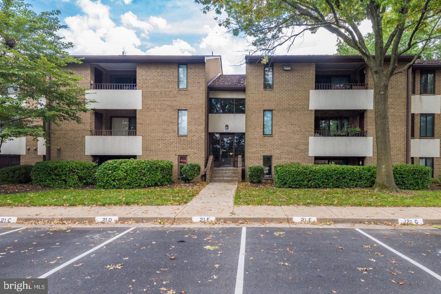 JEFFERSON MEWS - Residential