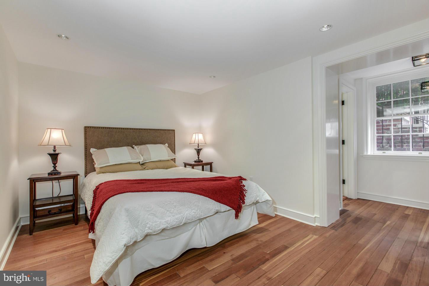 GEORGETOWN - Residential