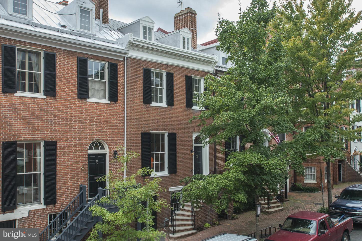 GEORGETOWN - Residential