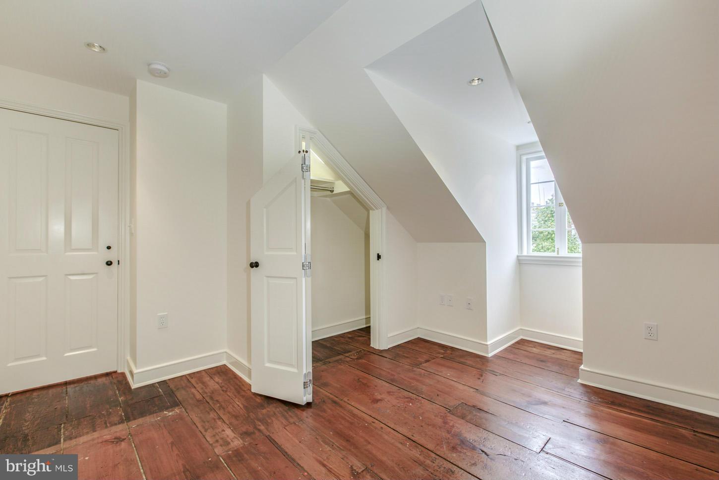 GEORGETOWN - Residential