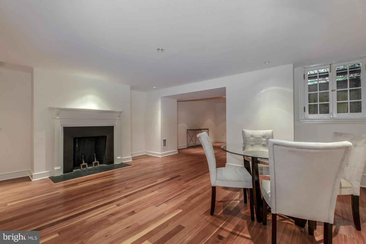 GEORGETOWN - Residential