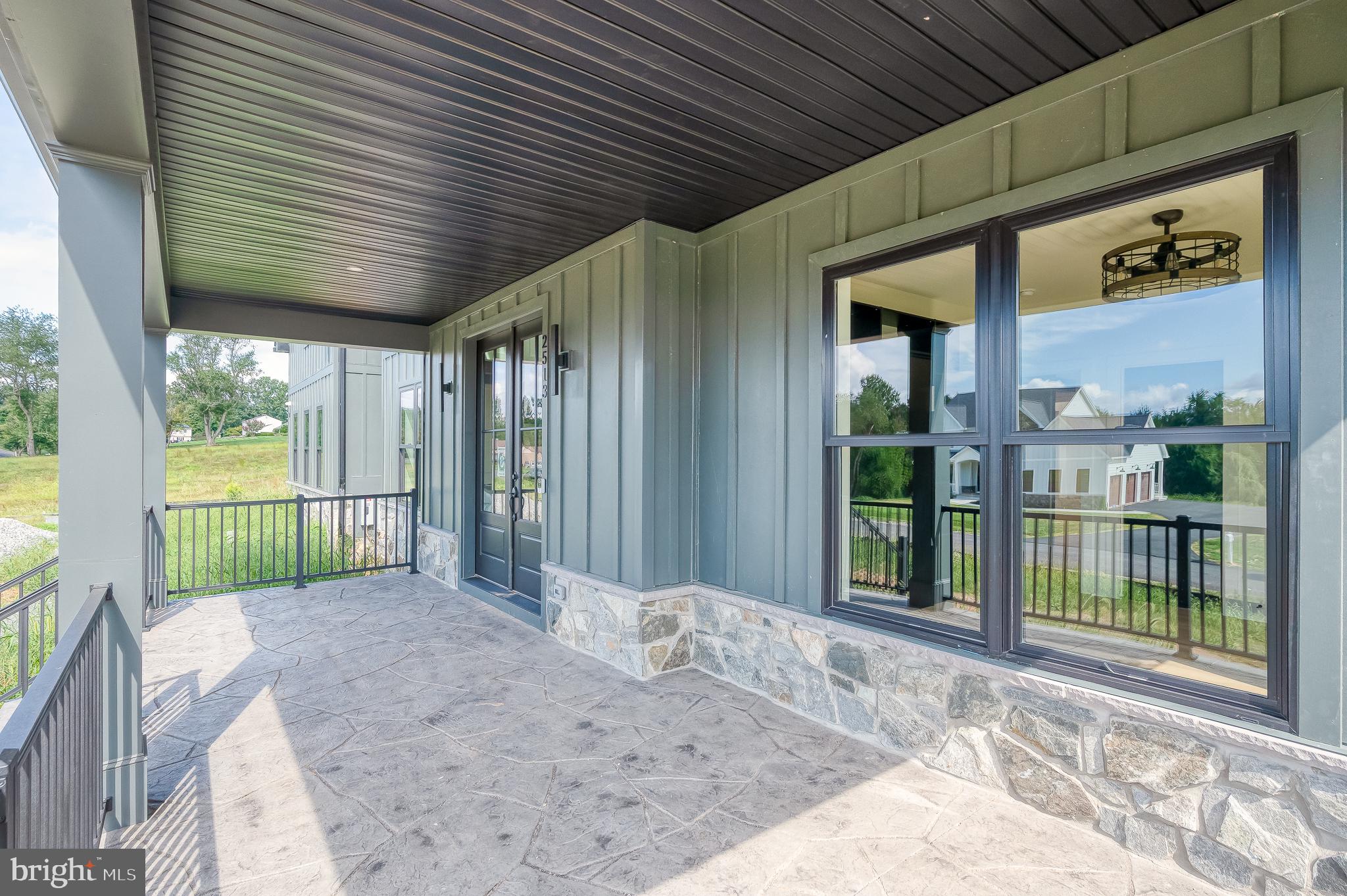 2509 PORT LANE