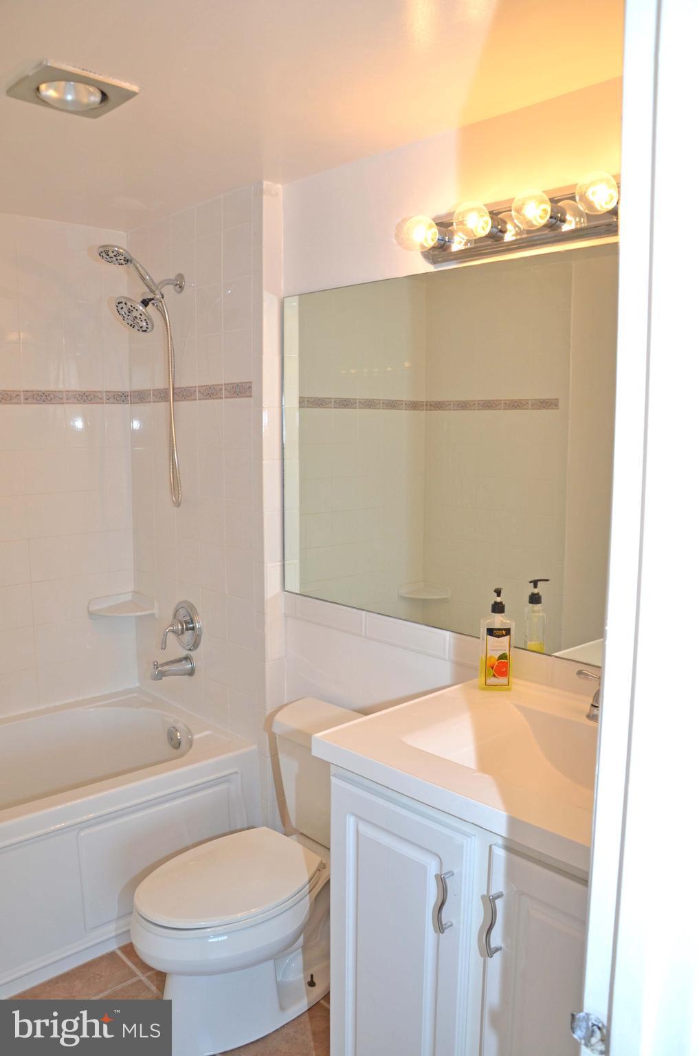 OLYMPUS INCL - Residential Lease