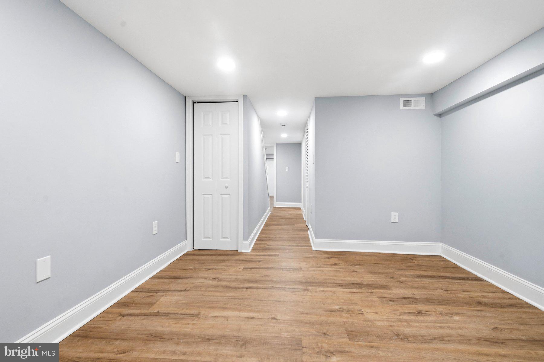 EAST BALTIMORE MIDWAY - Residential