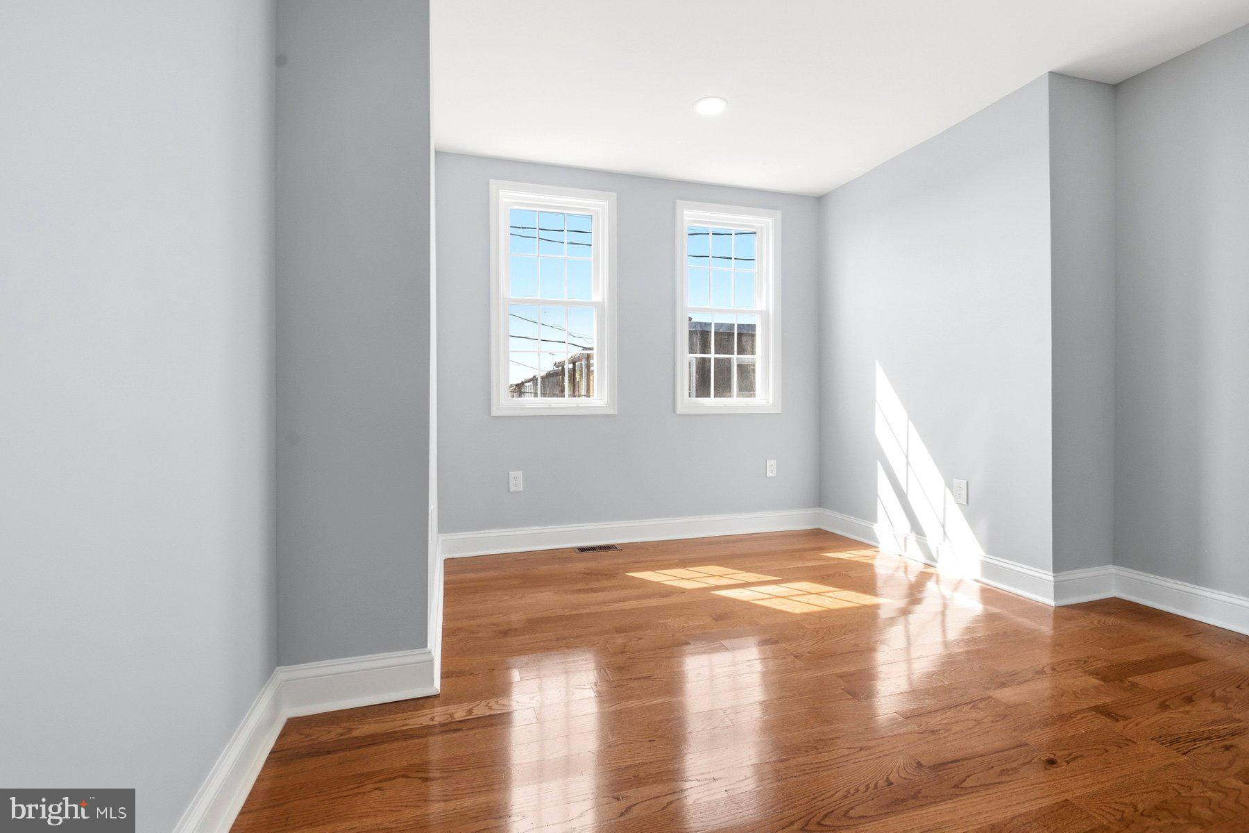 EAST BALTIMORE MIDWAY - Residential