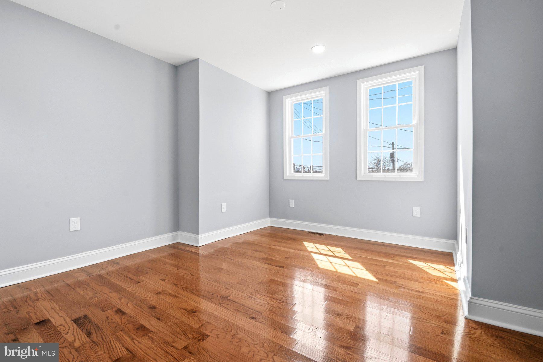 EAST BALTIMORE MIDWAY - Residential