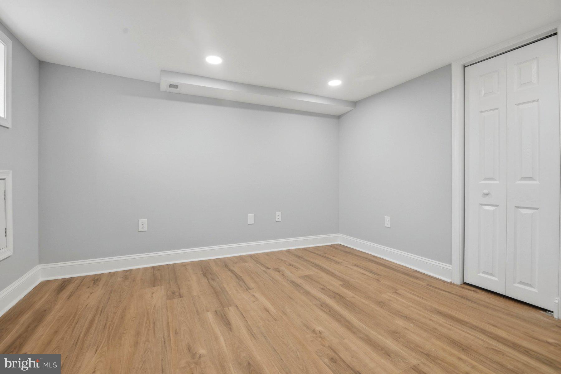 EAST BALTIMORE MIDWAY - Residential