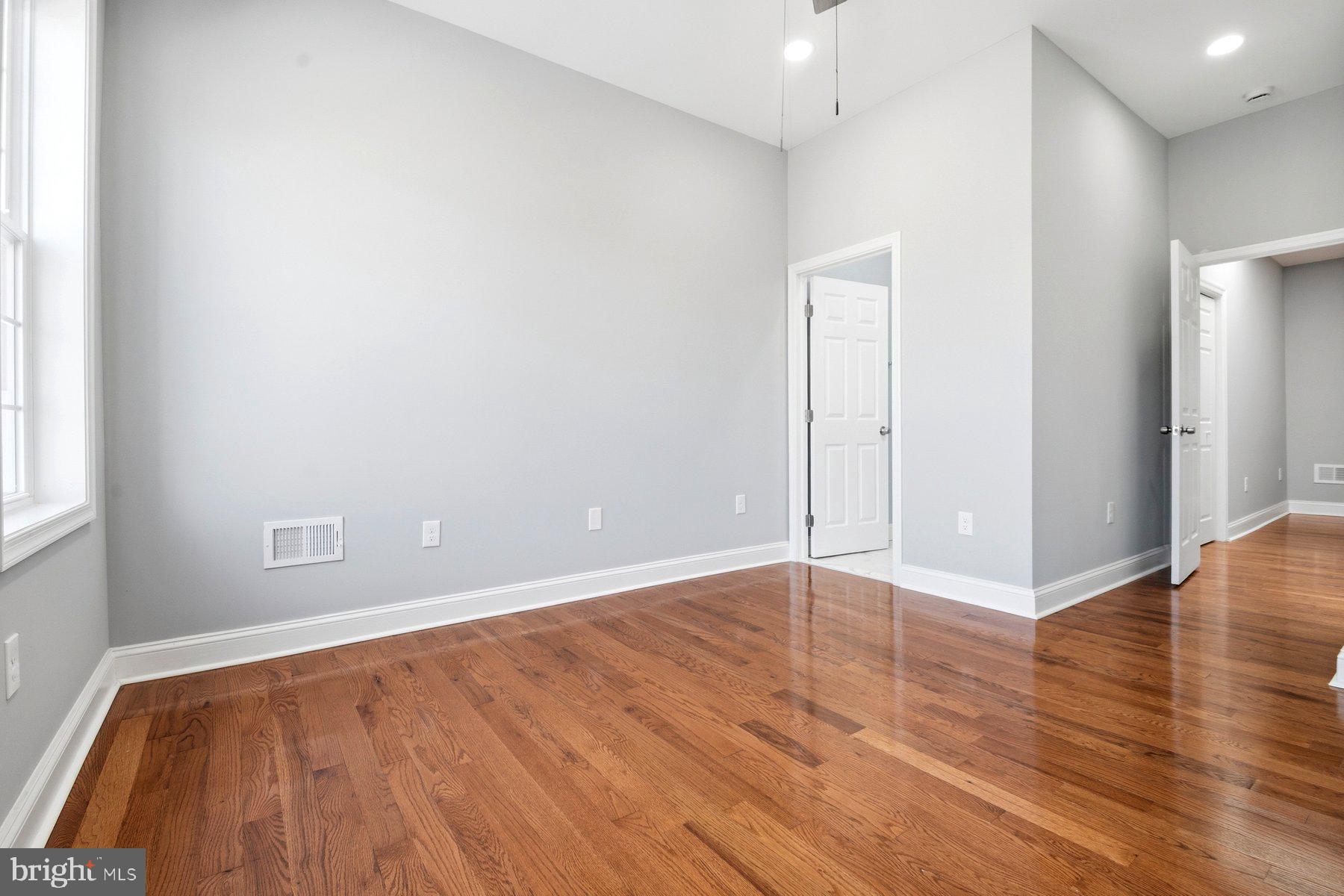 EAST BALTIMORE MIDWAY - Residential