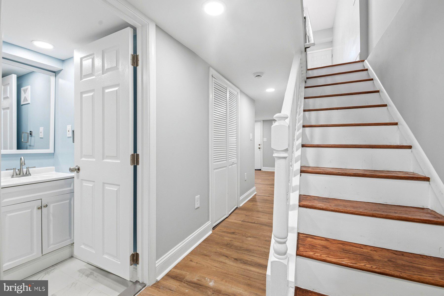 EAST BALTIMORE MIDWAY - Residential