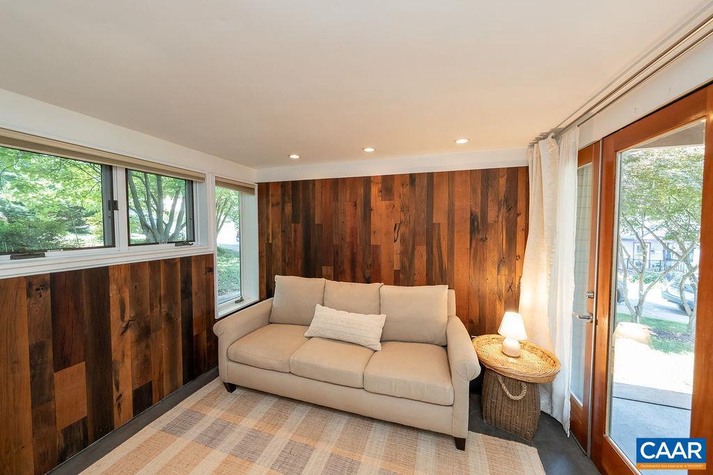 BELMONT - Residential