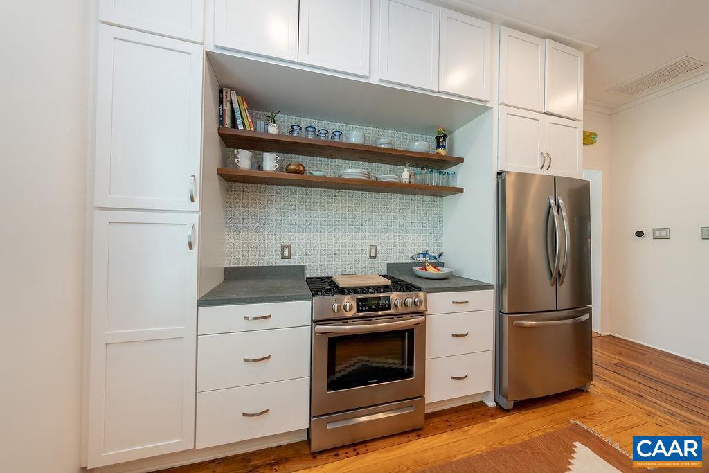 BELMONT - Residential