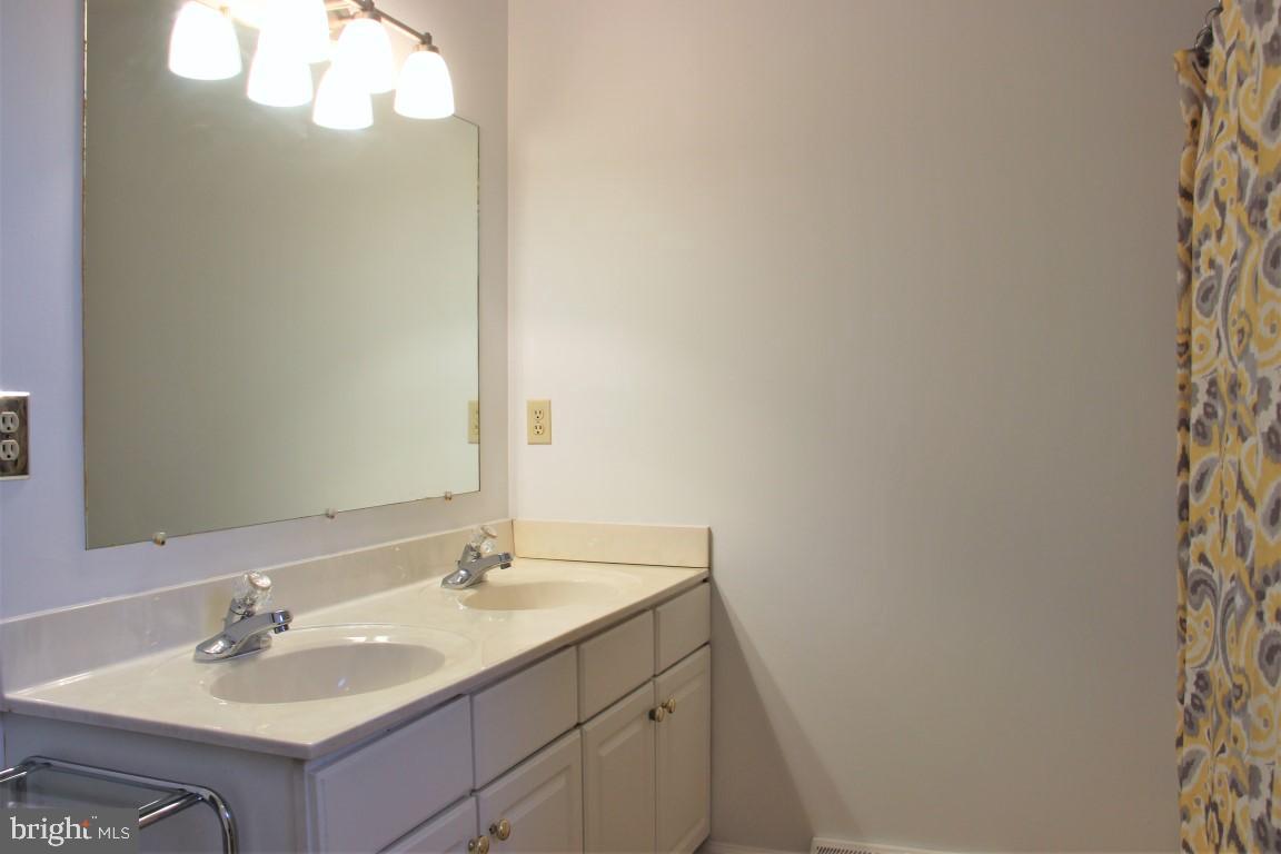 STONEBRIDGE CROSSING - Residential