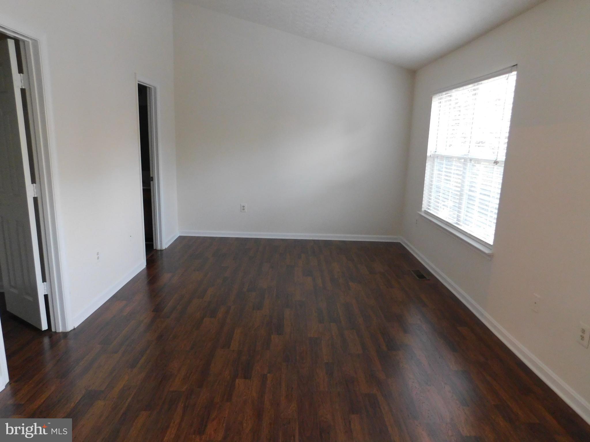 PARK RIDGE - Residential Lease