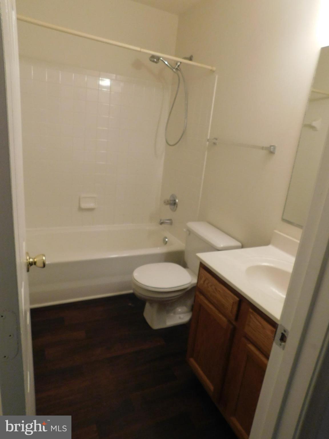 PARK RIDGE - Residential Lease