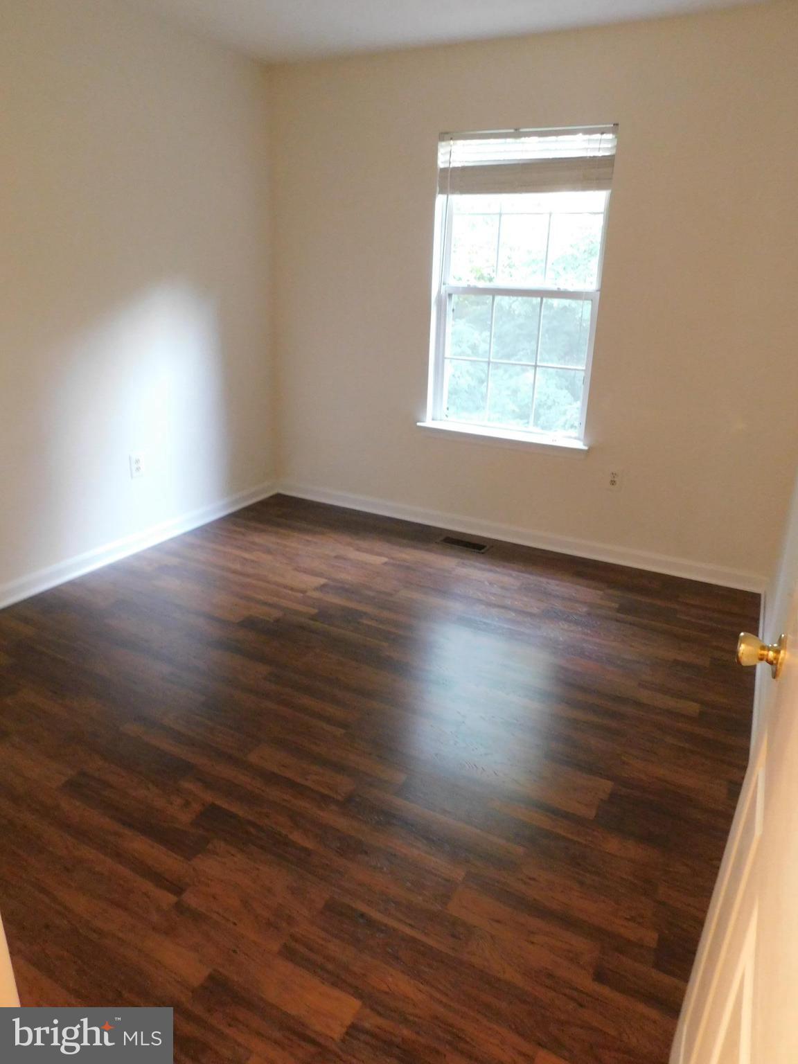 PARK RIDGE - Residential Lease