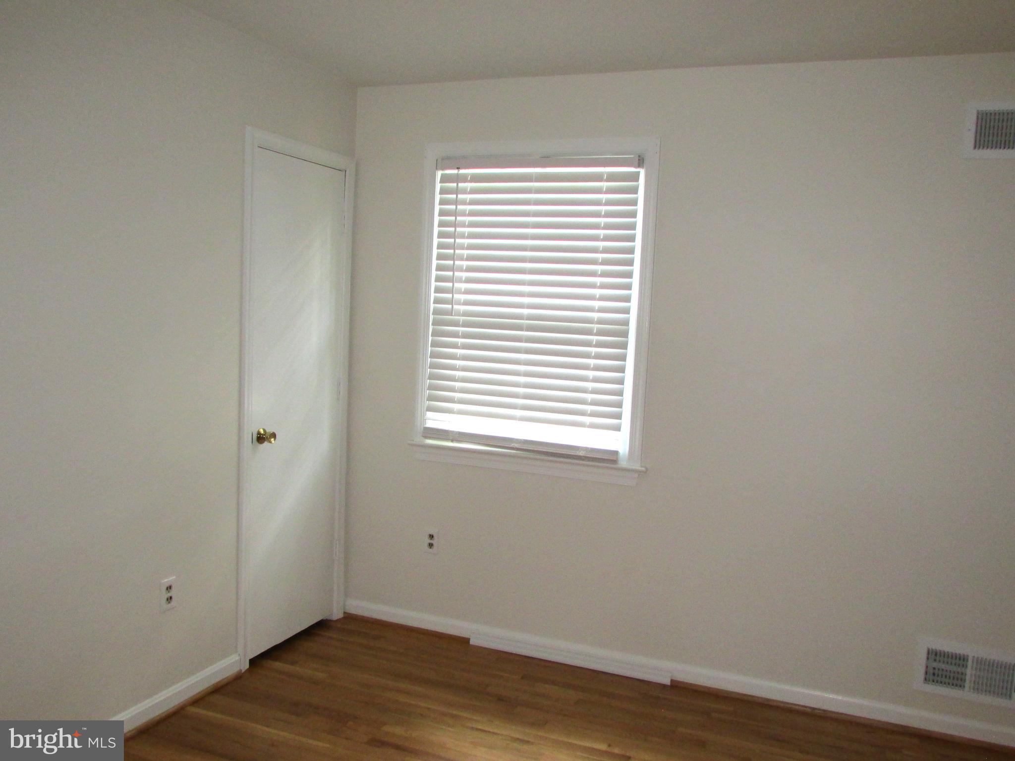 CHAPEL GLEN - Residential Lease