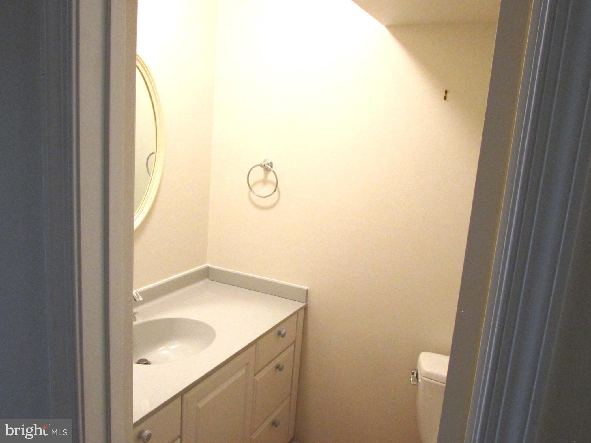 CHAPEL GLEN - Residential Lease