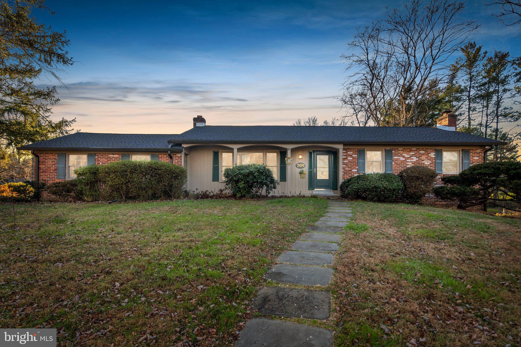 SAM RICE MANOR - Residential