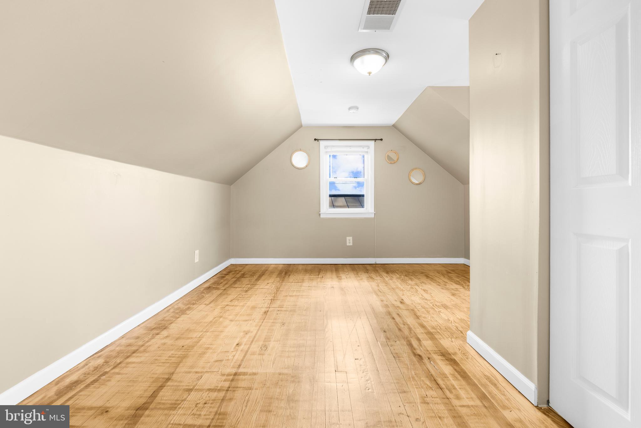 PERRY HALL - Residential