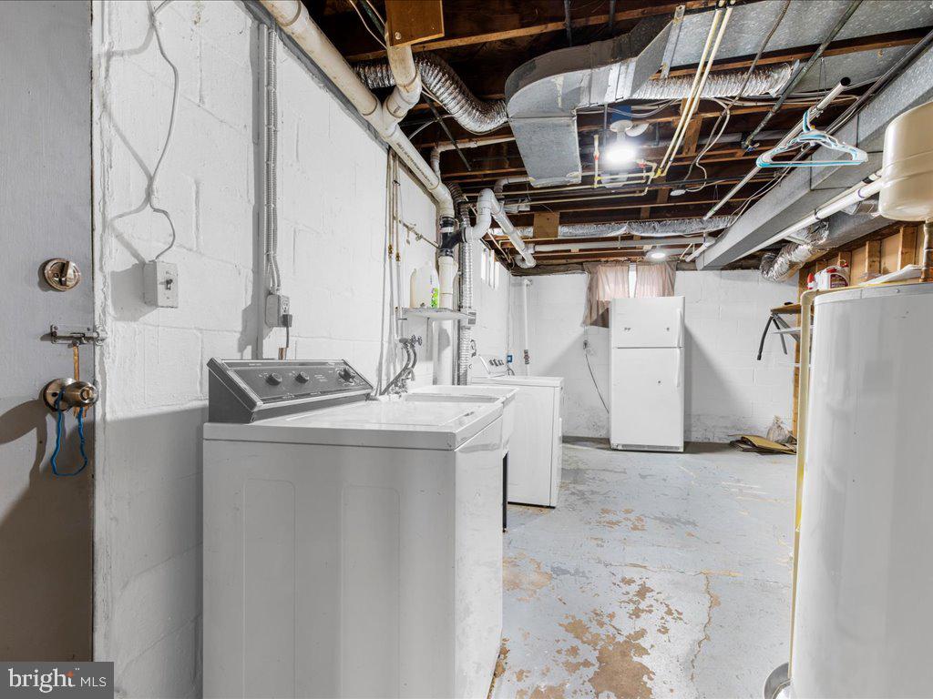 PERRY HALL - Residential