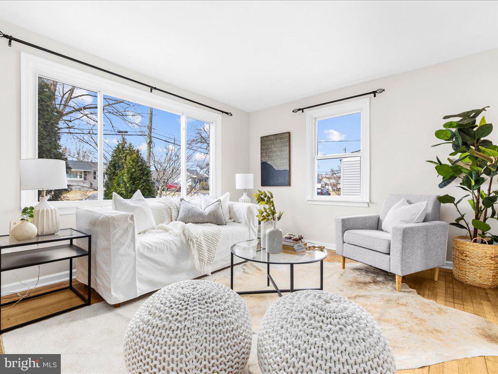 PERRY HALL - Residential