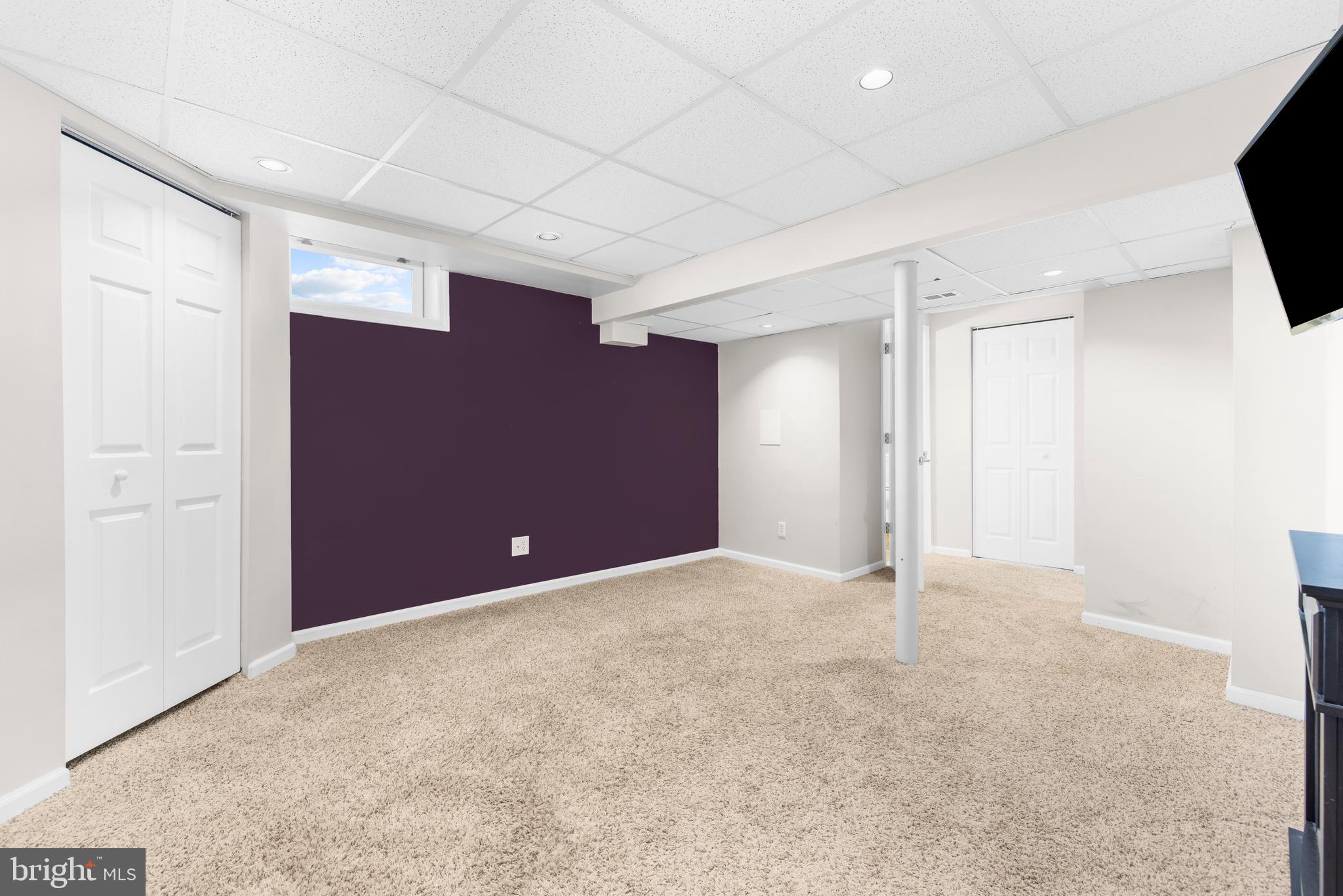 PERRY HALL - Residential