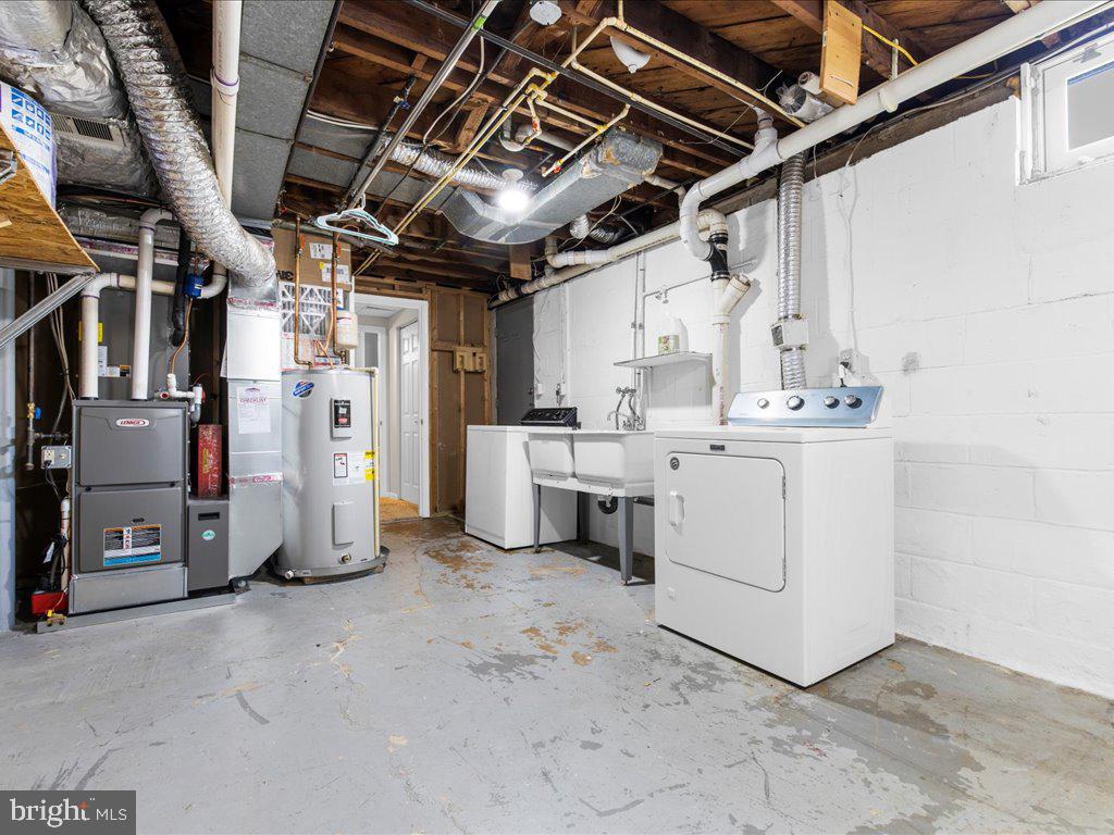 PERRY HALL - Residential