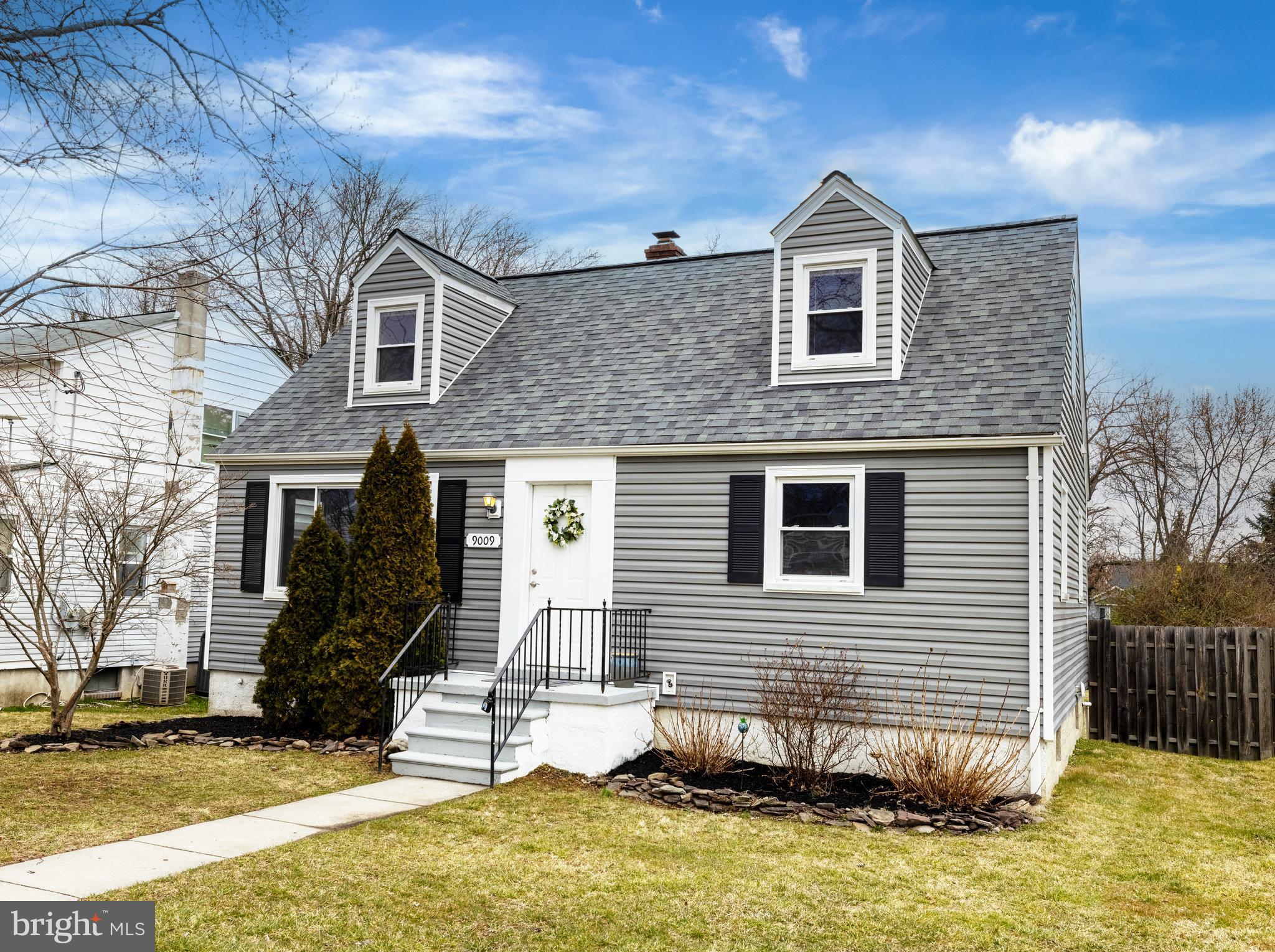 PERRY HALL - Residential