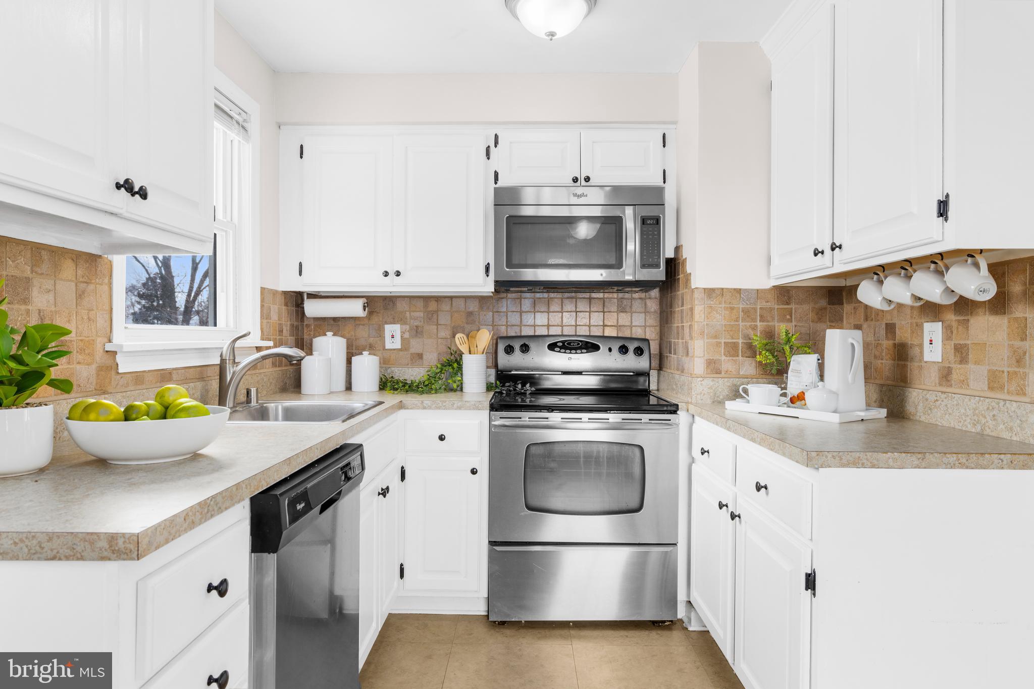 PERRY HALL - Residential