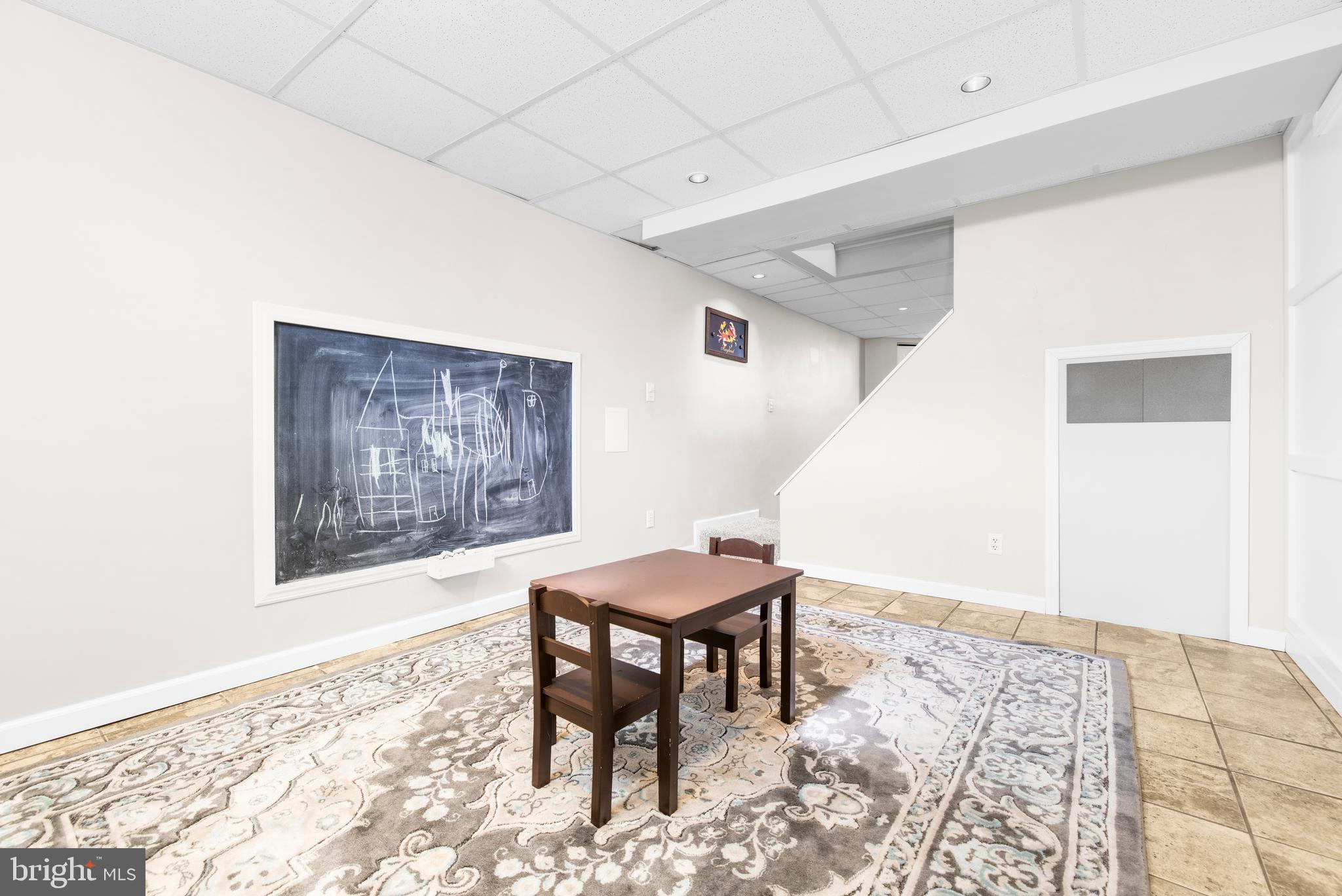 PERRY HALL - Residential