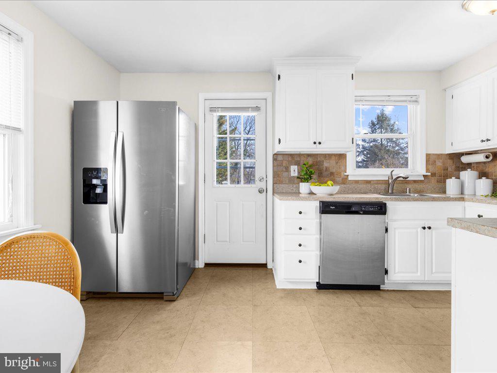 PERRY HALL - Residential