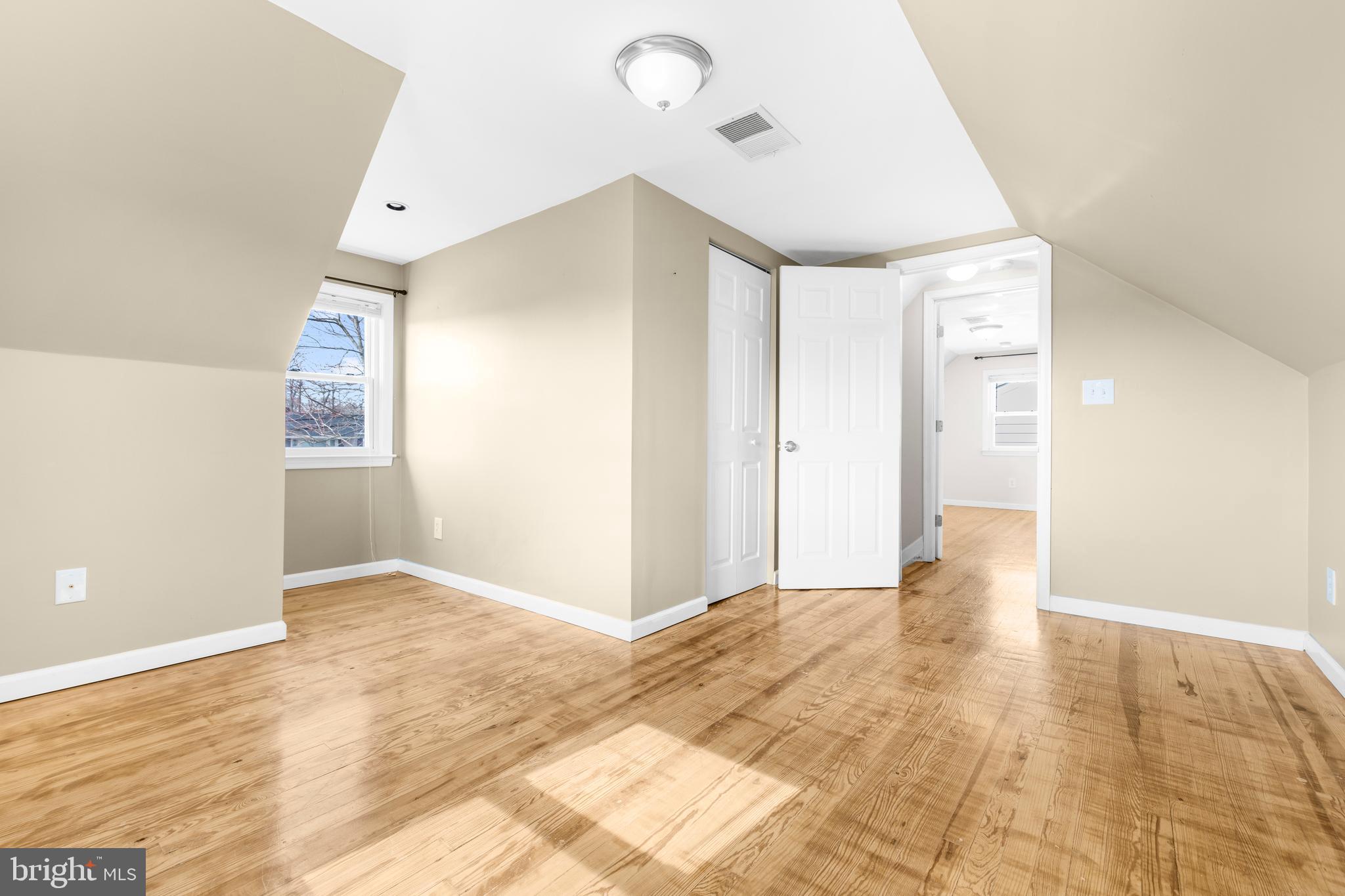 PERRY HALL - Residential