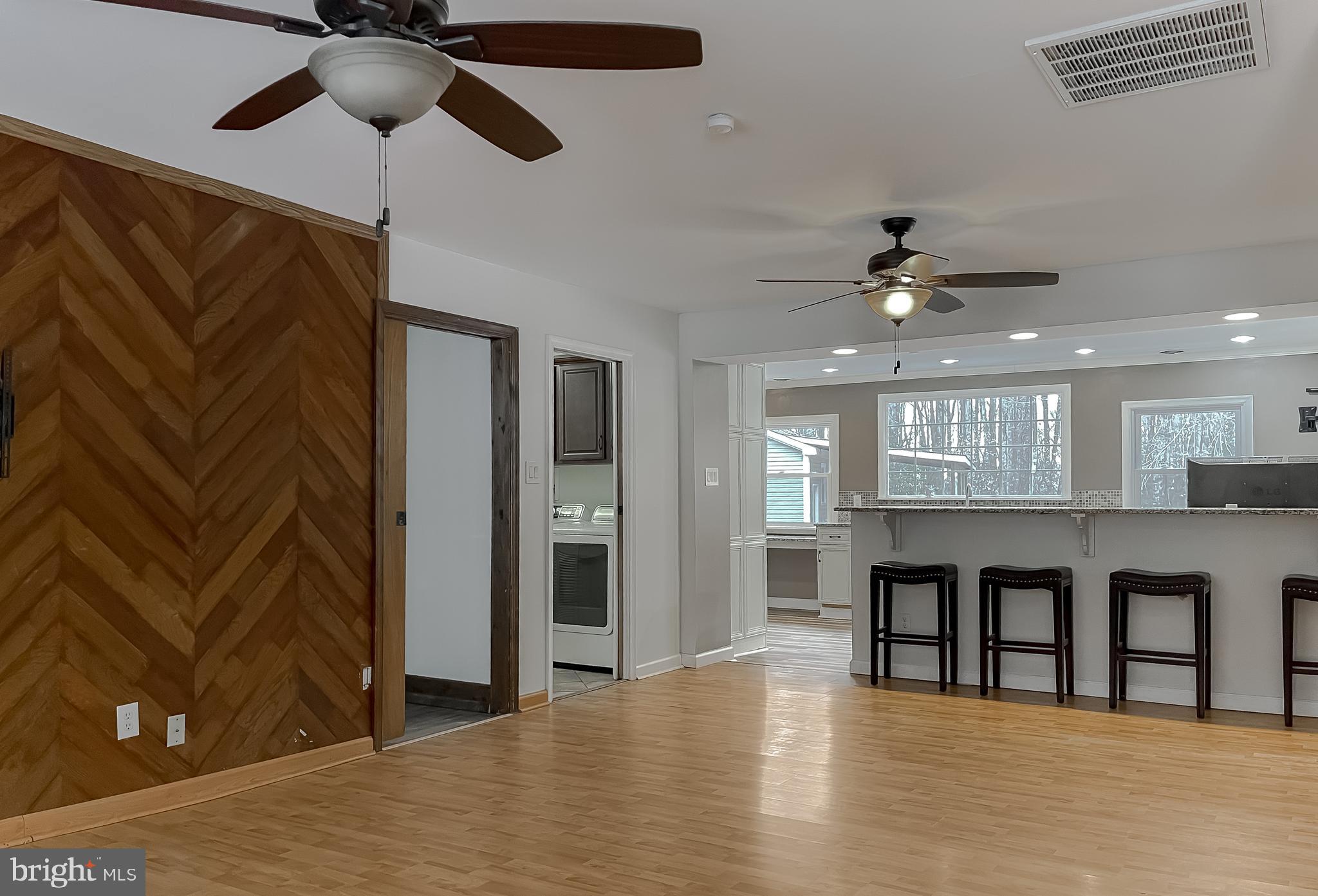 GOLDEN BEACH - Residential Lease