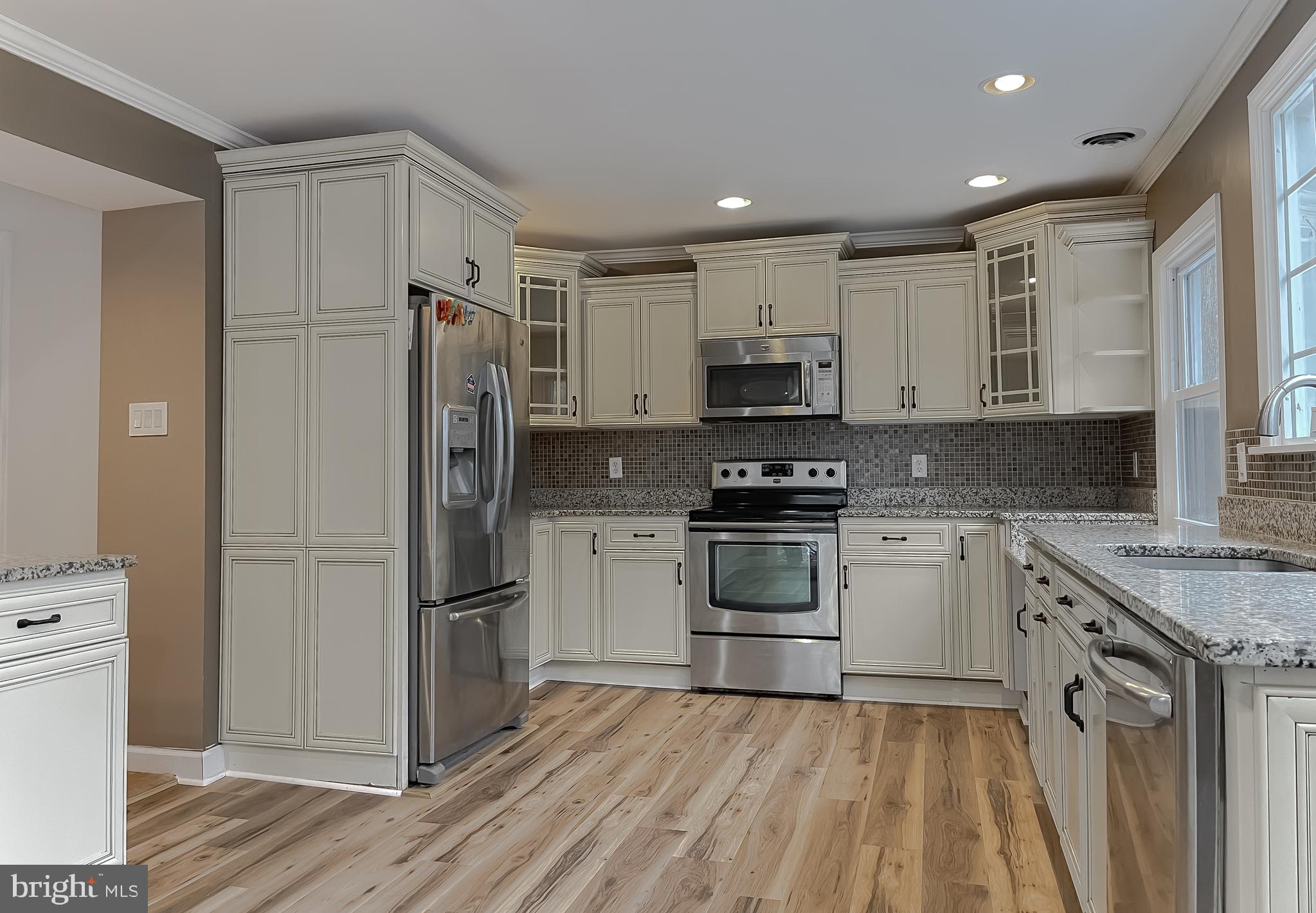 GOLDEN BEACH - Residential Lease