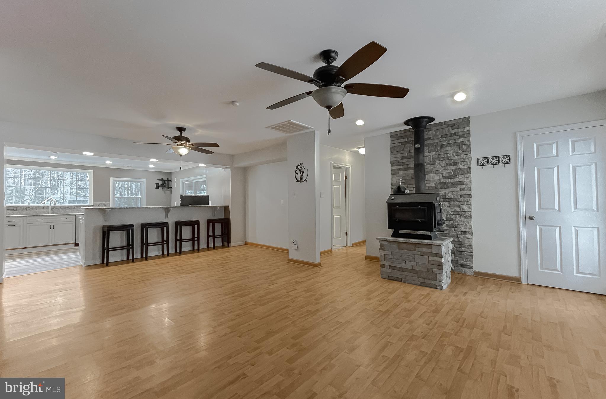 GOLDEN BEACH - Residential Lease