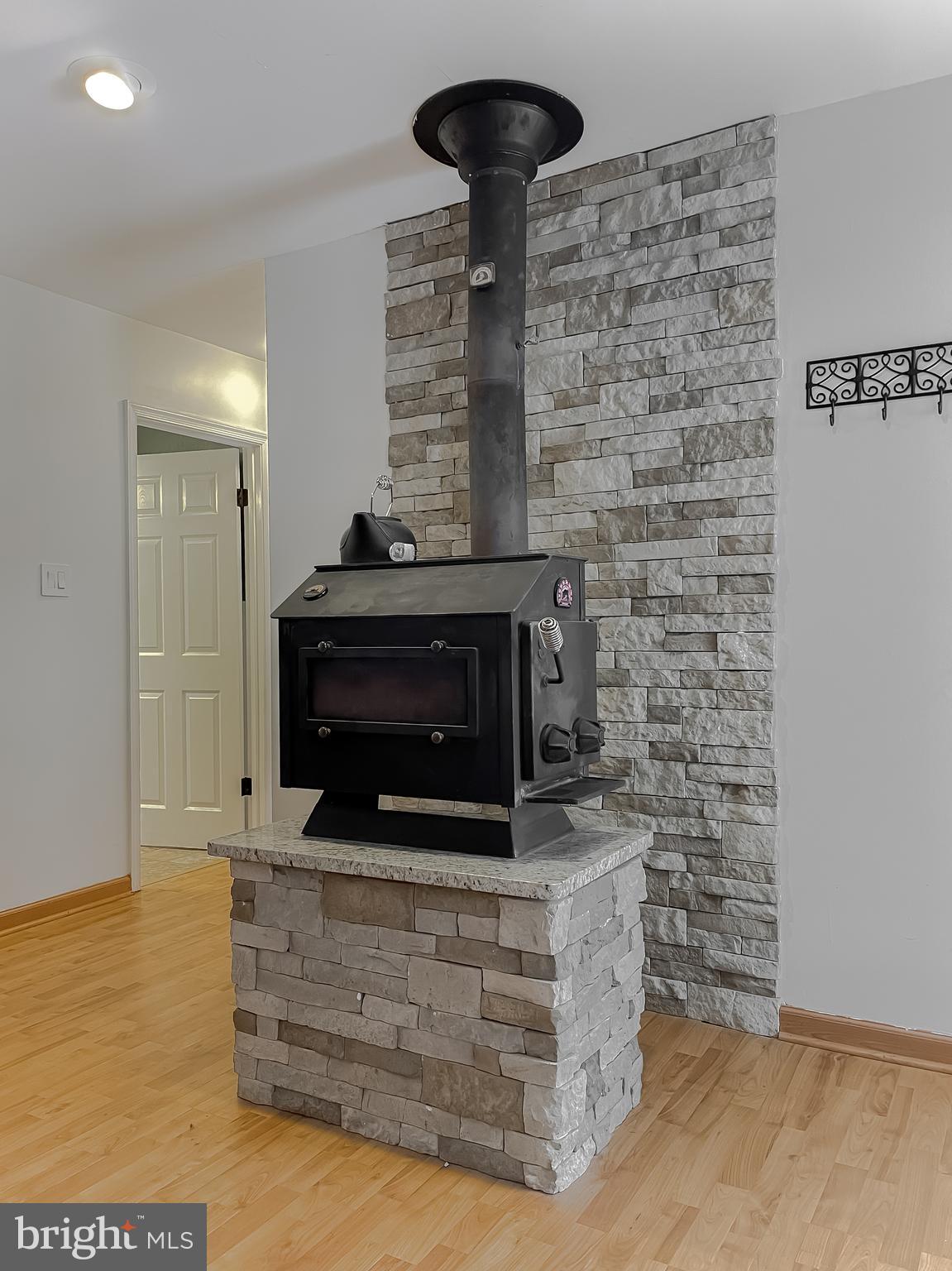 GOLDEN BEACH - Residential Lease