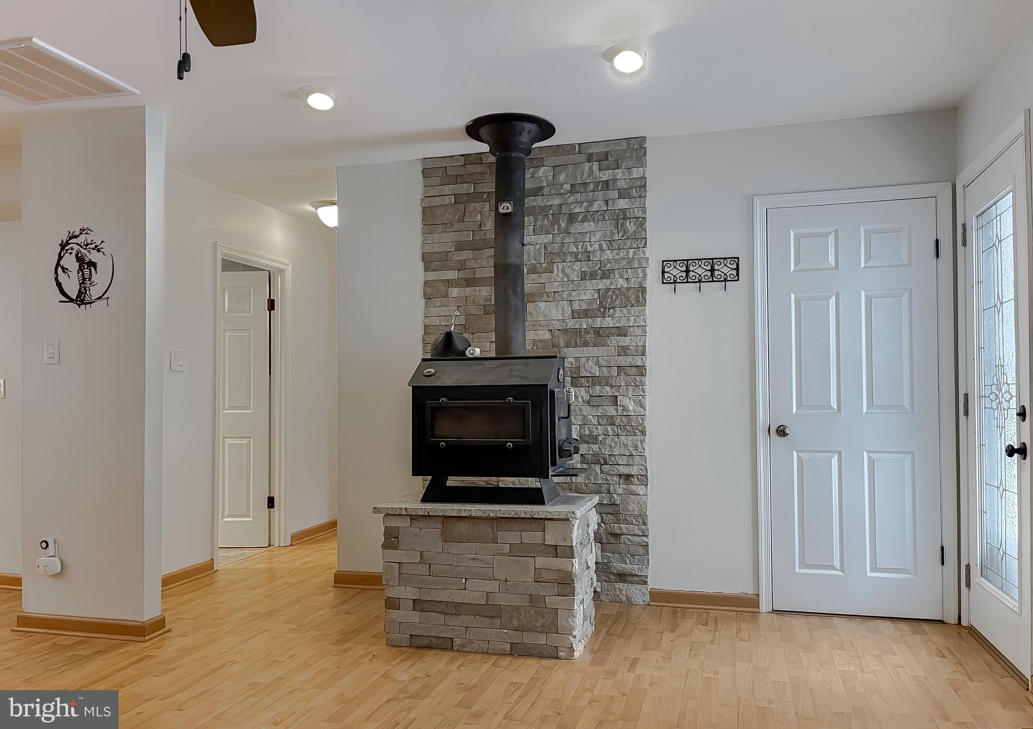 GOLDEN BEACH - Residential Lease