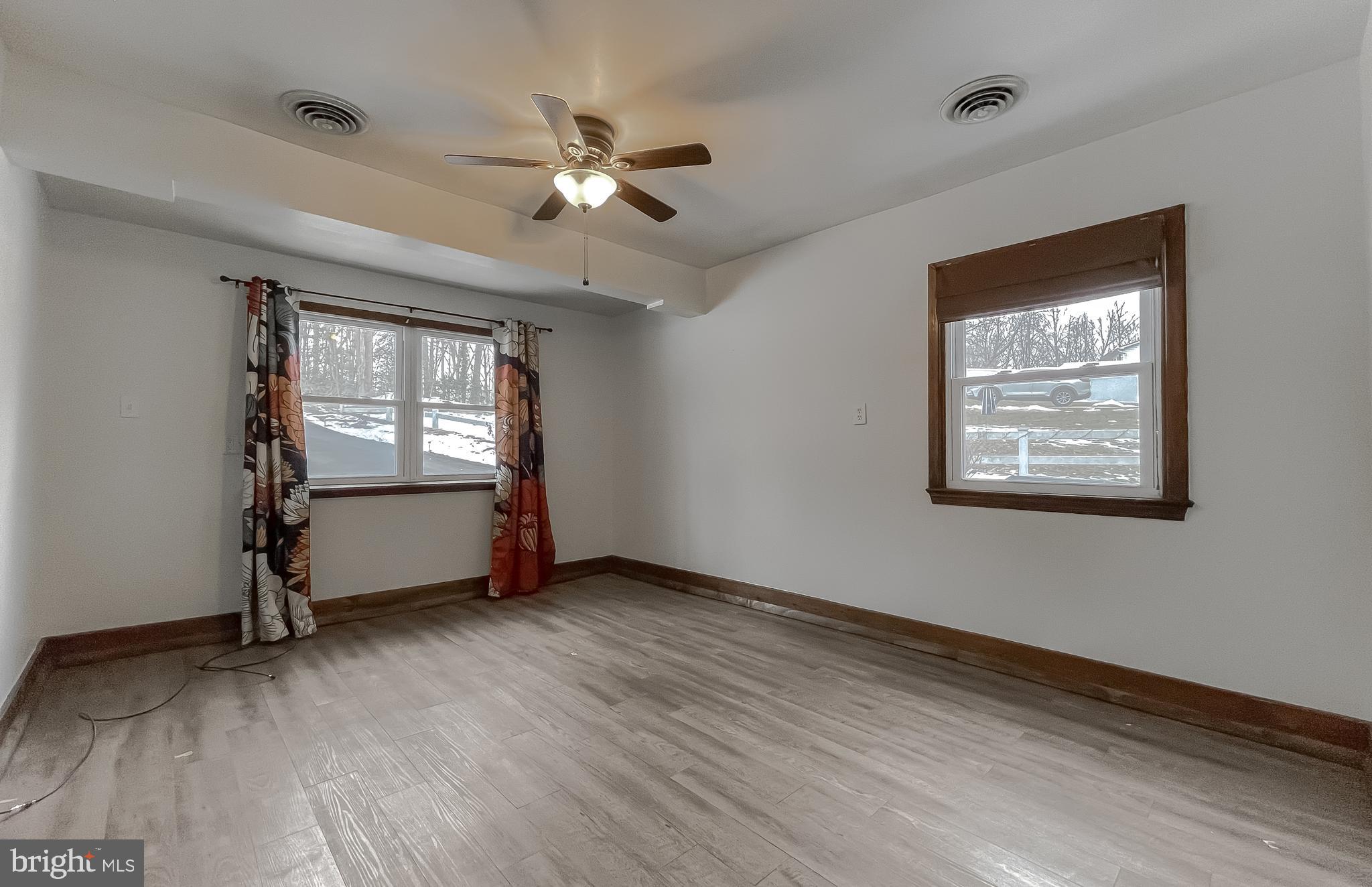 GOLDEN BEACH - Residential Lease