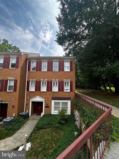 Photo of 18504 Office Park Drive #18504, MONTGOMERY VILLAGE, MD 20886 (MLS # MDMC2214214)