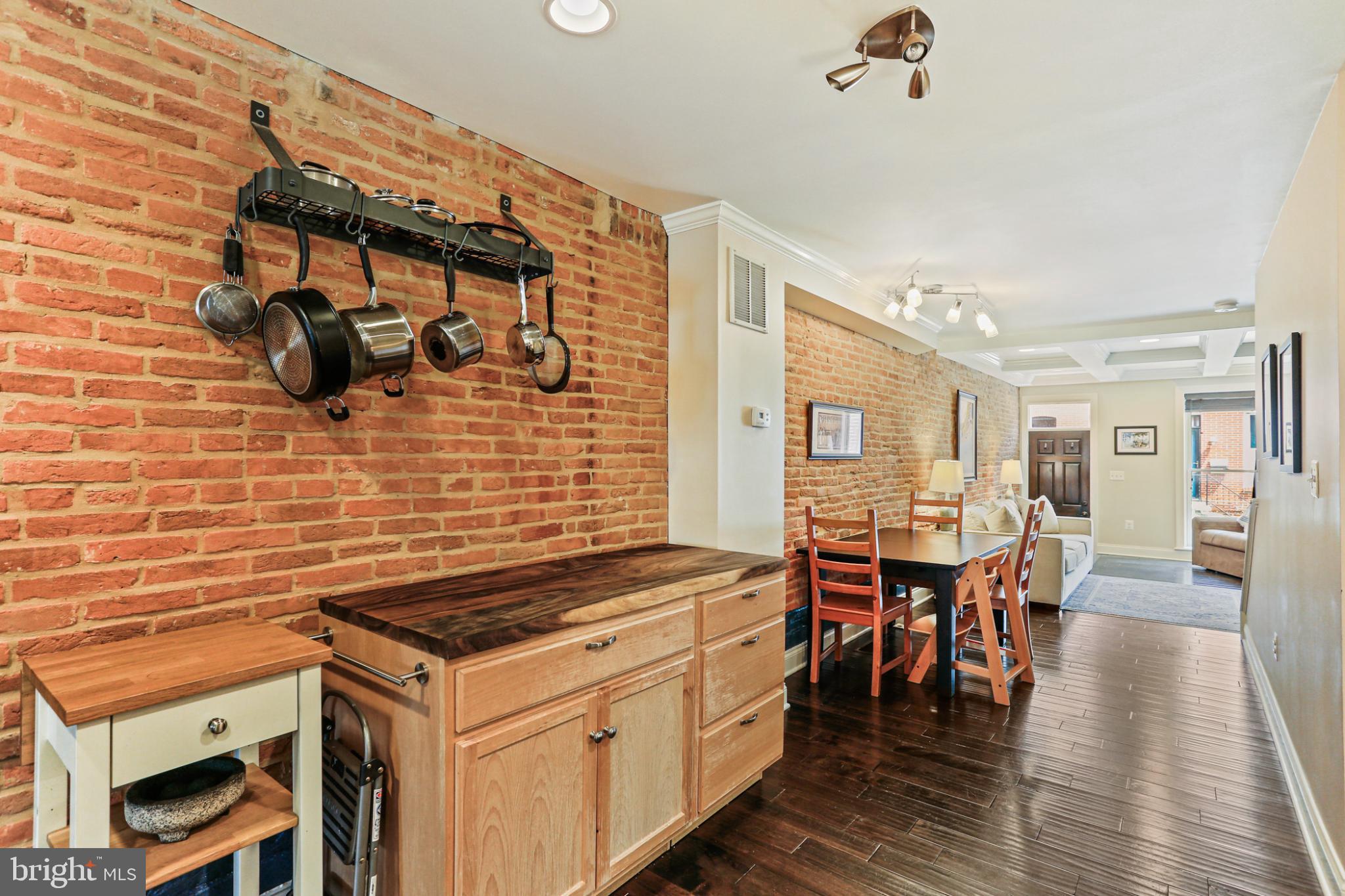 LOCUST POINT - Residential Lease