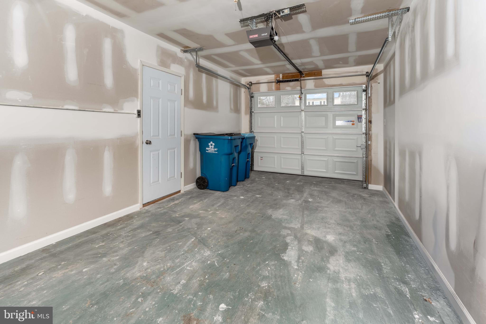 MT ALLEN HEIGHTS - Residential